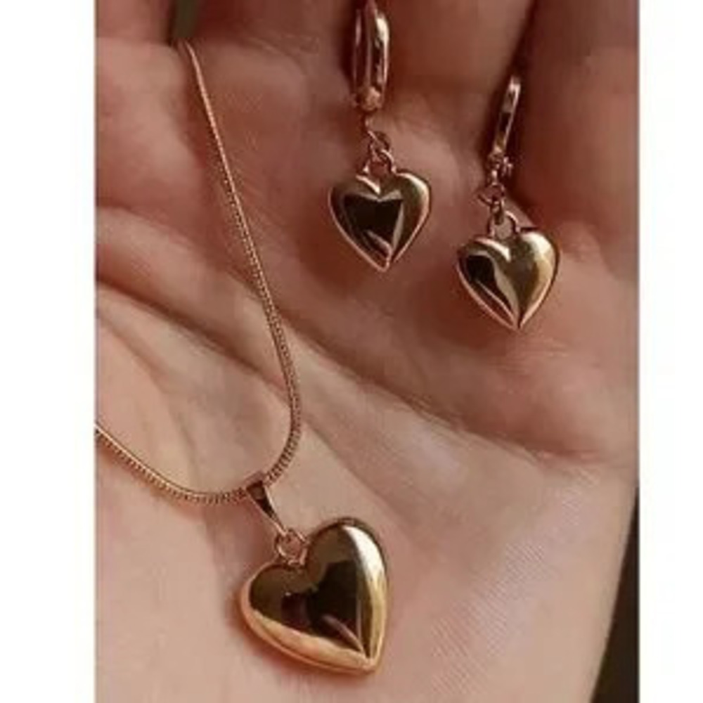 Luxe Heart Necklace Earrings Set